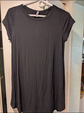Flowy Modal Black Cap Sleeve Tunic Top Sz S NWOT